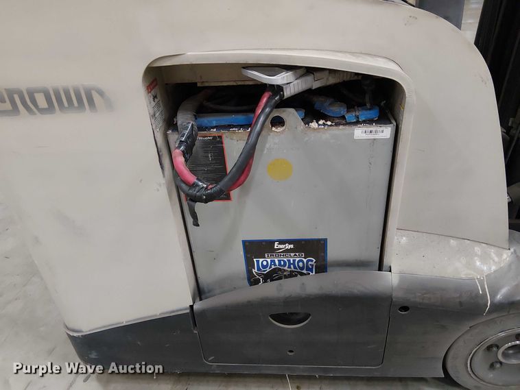 image for item EU2583 2017 Crown RC5545-40 forklift