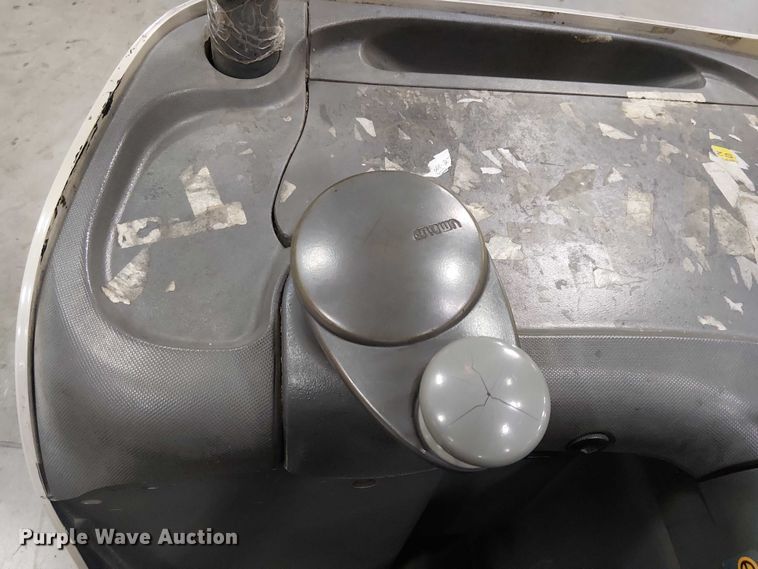 image for item EU2583 2017 Crown RC5545-40 forklift