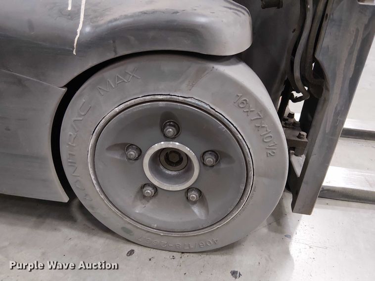 image for item EU2583 2017 Crown RC5545-40 forklift