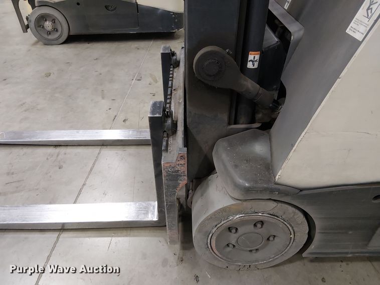 image for item EU2584 2017 Crown RC5545-40 forklift