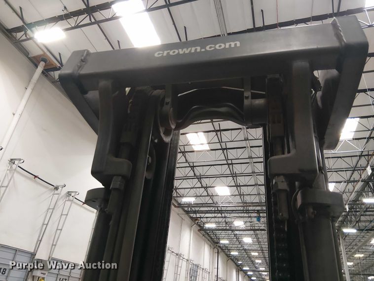 image for item EU2584 2017 Crown RC5545-40 forklift