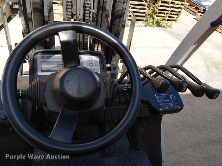 image for item EU2586 2017 UniCarriers PF50 forklift