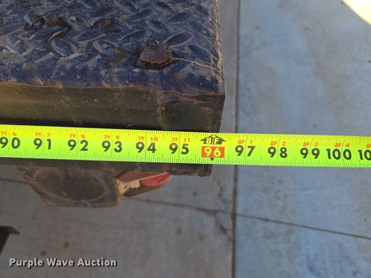 image for item EU3893 2005 Ford F550 Super Duty flatbed truck