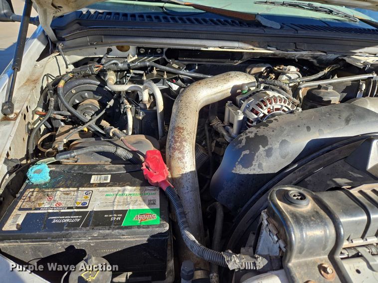 image for item EU3893 2005 Ford F550 Super Duty flatbed truck