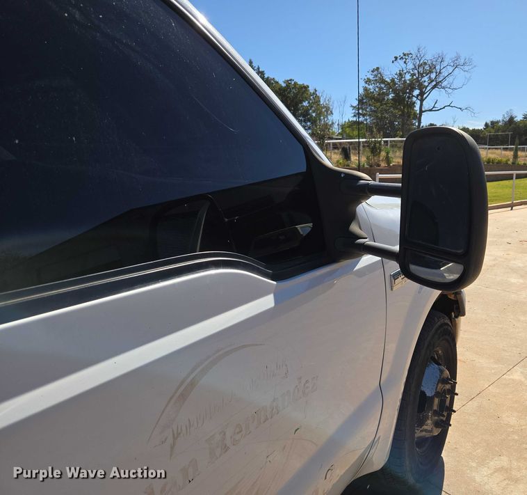 image for item EU3894 2006 Ford F350 Super Duty dump flatbed pickup truck