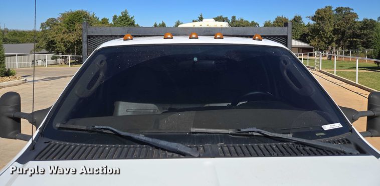 image for item EU3894 2006 Ford F350 Super Duty dump flatbed pickup truck