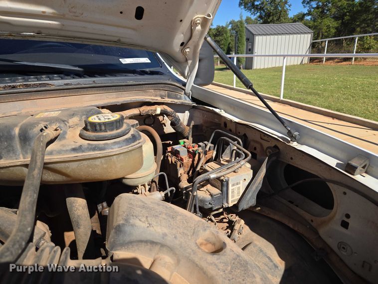 image for item EU3894 2006 Ford F350 Super Duty dump flatbed pickup truck