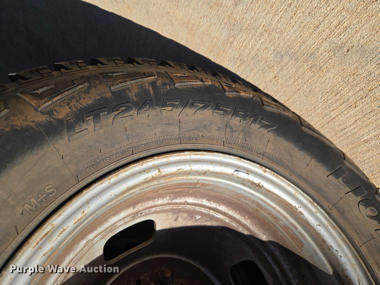 image for item EU3894 2006 Ford F350 Super Duty dump flatbed pickup truck