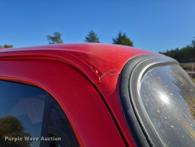 image for item EU3896 1989 Chevrolet Suburban SLE SUV