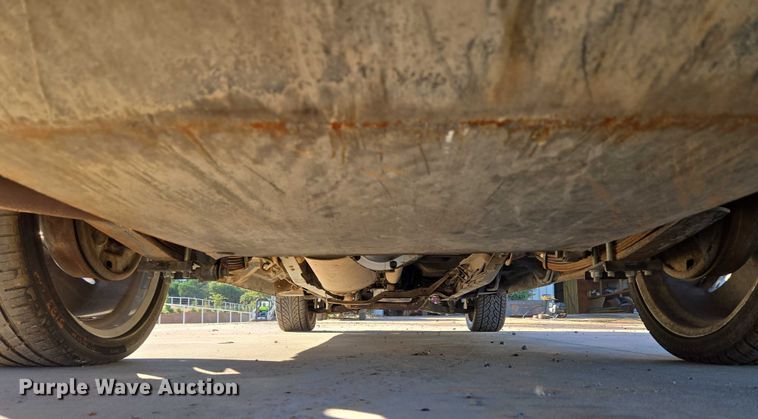 image for item EU3896 1989 Chevrolet Suburban SLE SUV