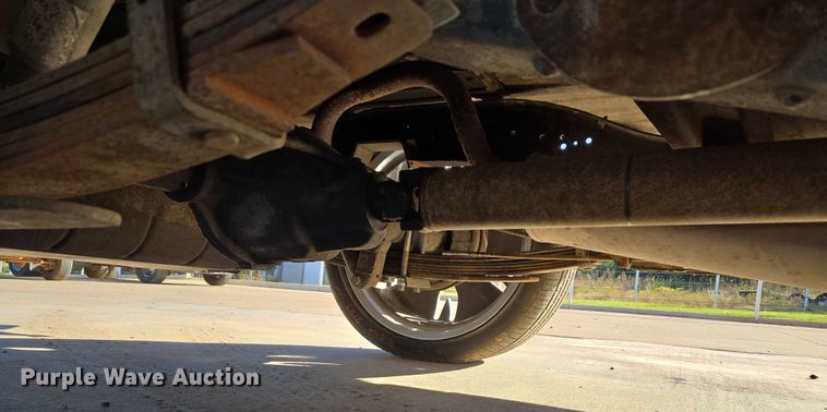 image for item EU3896 1989 Chevrolet Suburban SLE SUV