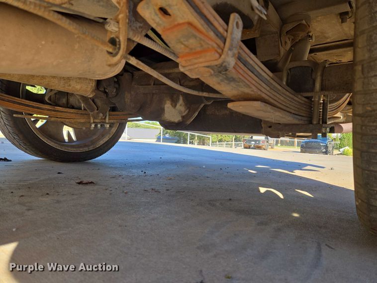 image for item EU3896 1989 Chevrolet Suburban SLE SUV