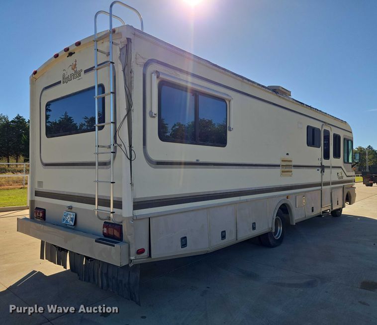 image for item EU3903 1996 Fleetwood Bounder RV
