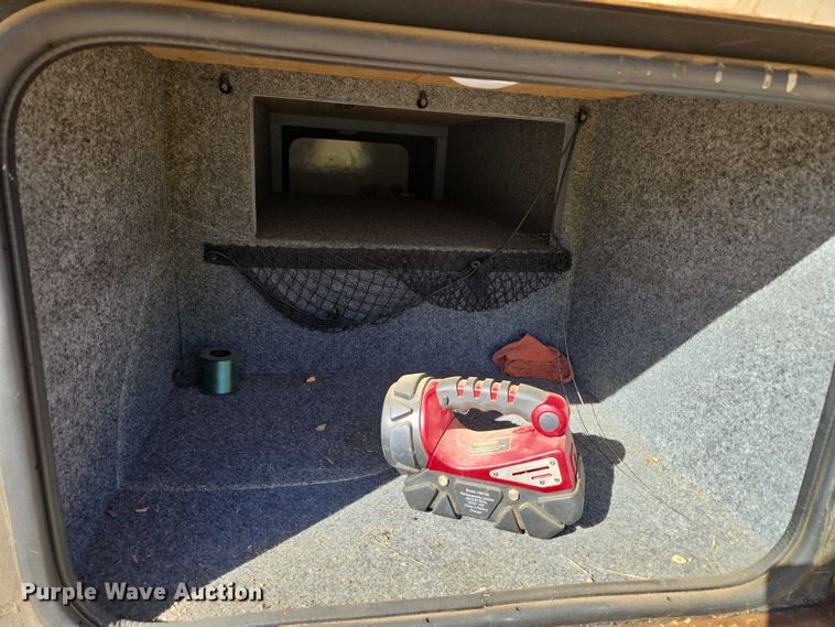 image for item EU3903 1996 Fleetwood Bounder RV