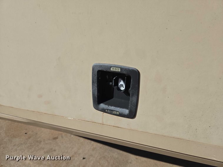 image for item EU3903 1996 Fleetwood Bounder RV