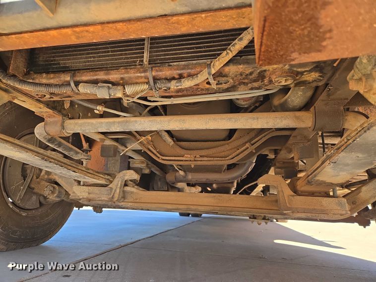 image for item EU3903 1996 Fleetwood Bounder RV