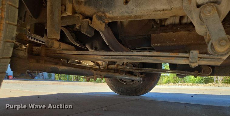 image for item EU3903 1996 Fleetwood Bounder RV