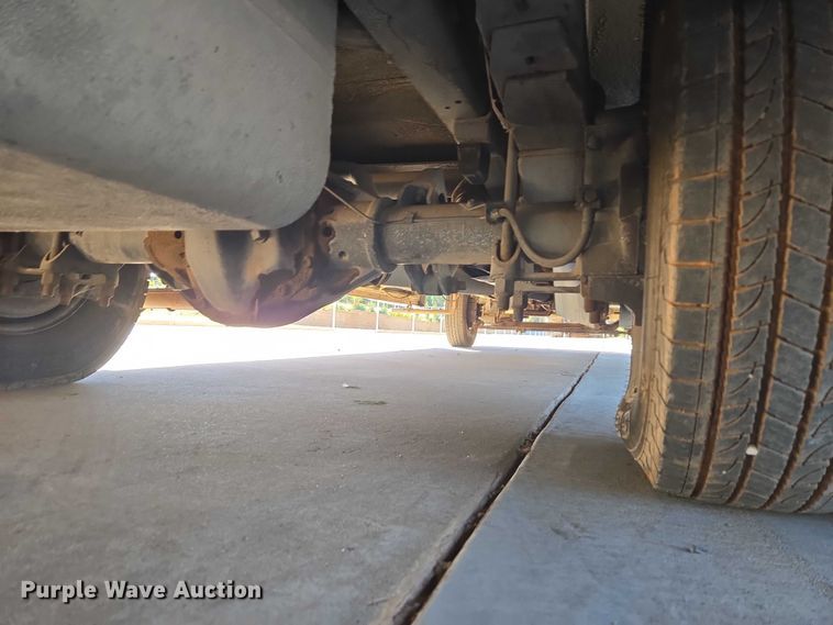 image for item EU3903 1996 Fleetwood Bounder RV