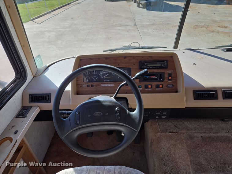 image for item EU3903 1996 Fleetwood Bounder RV