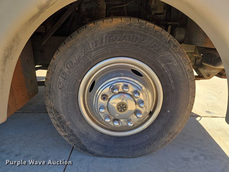 image for item EU3903 1996 Fleetwood Bounder RV