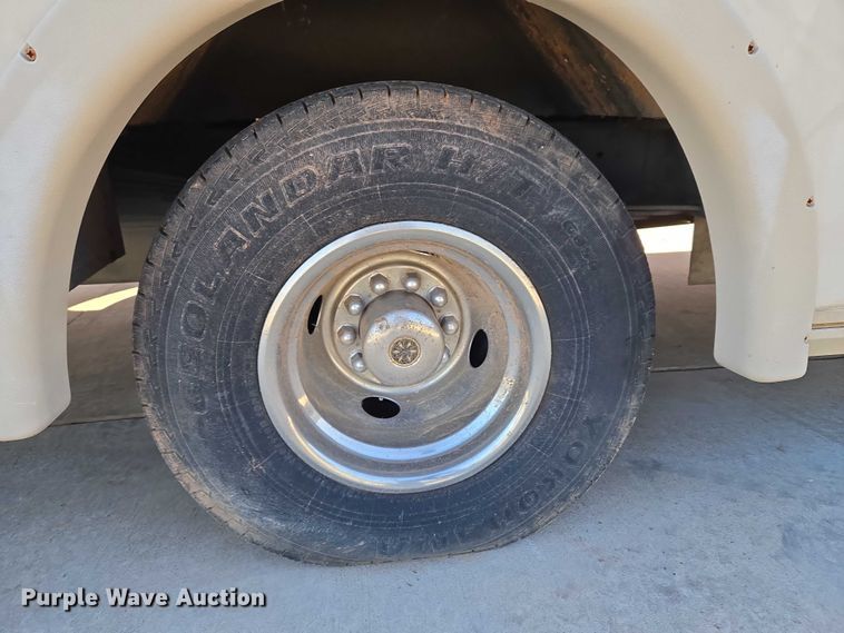 image for item EU3903 1996 Fleetwood Bounder RV