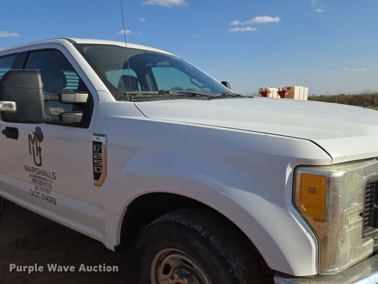 image for item EU3921 2017 Ford F250 Super Duty XL Crew Cab pickup truck