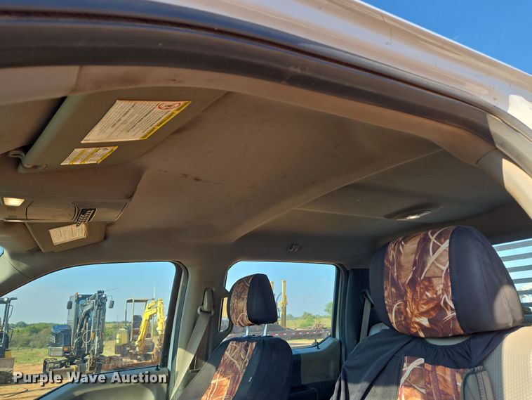 image for item EU3921 2017 Ford F250 Super Duty XL Crew Cab pickup truck