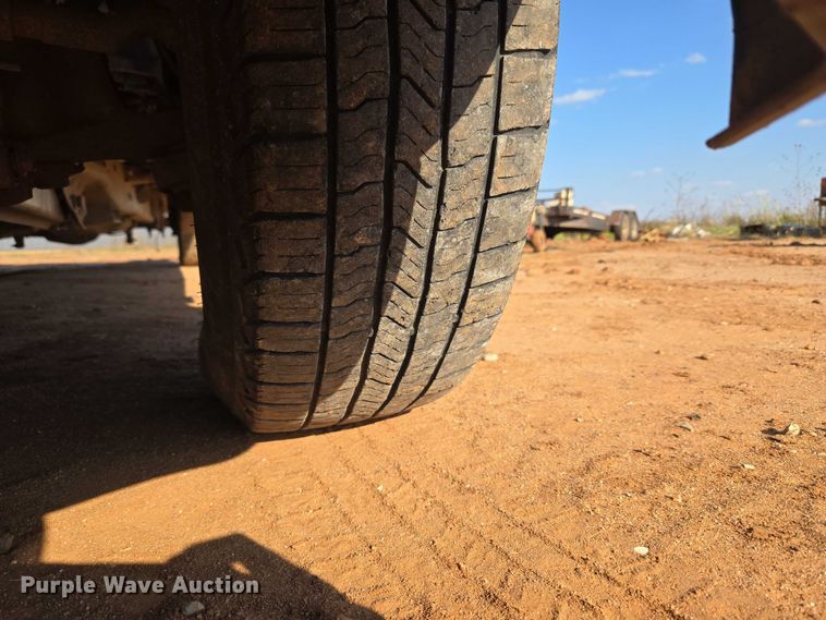 image for item EU3921 2017 Ford F250 Super Duty XL Crew Cab pickup truck