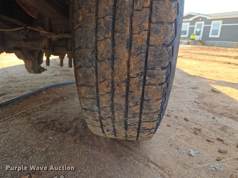 image for item EU3921 2017 Ford F250 Super Duty XL Crew Cab pickup truck