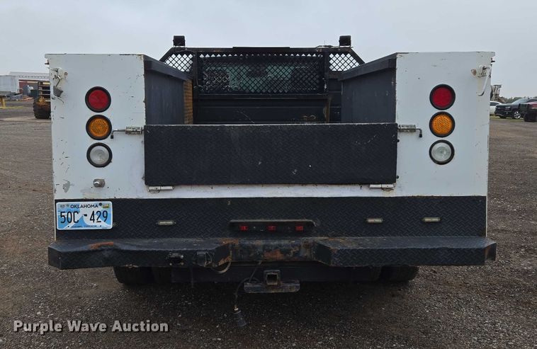 image for item EU3946 2013 Chevrolet Silverado 3500HD utility bed pickup truck