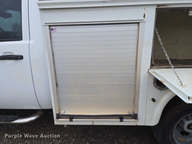 image for item EU3946 2013 Chevrolet Silverado 3500HD utility bed pickup truck