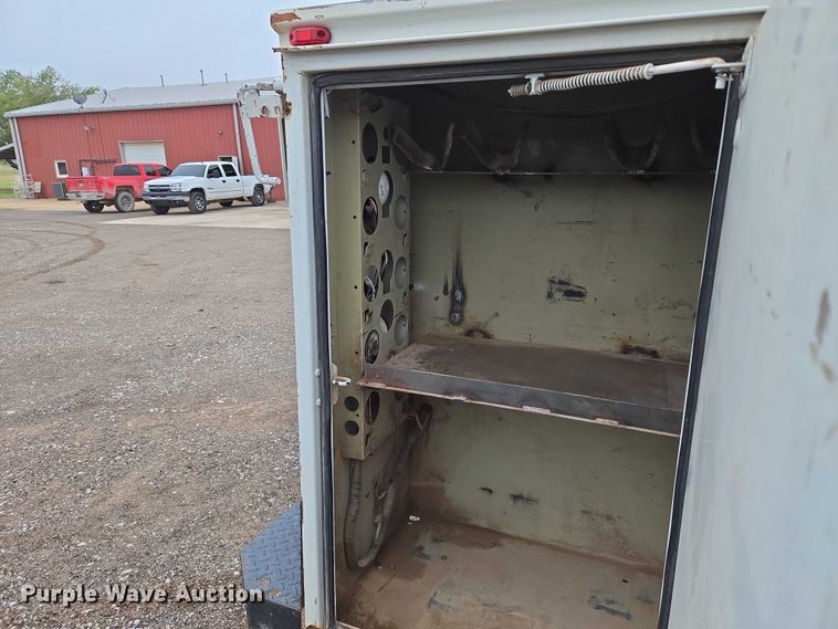 image for item EU3946 2013 Chevrolet Silverado 3500HD utility bed pickup truck