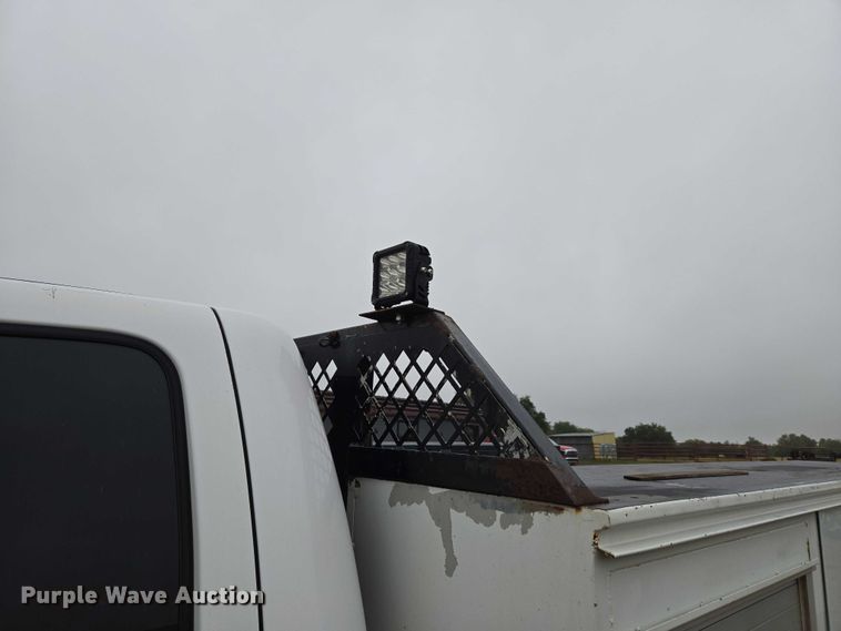 image for item EU3946 2013 Chevrolet Silverado 3500HD utility bed pickup truck