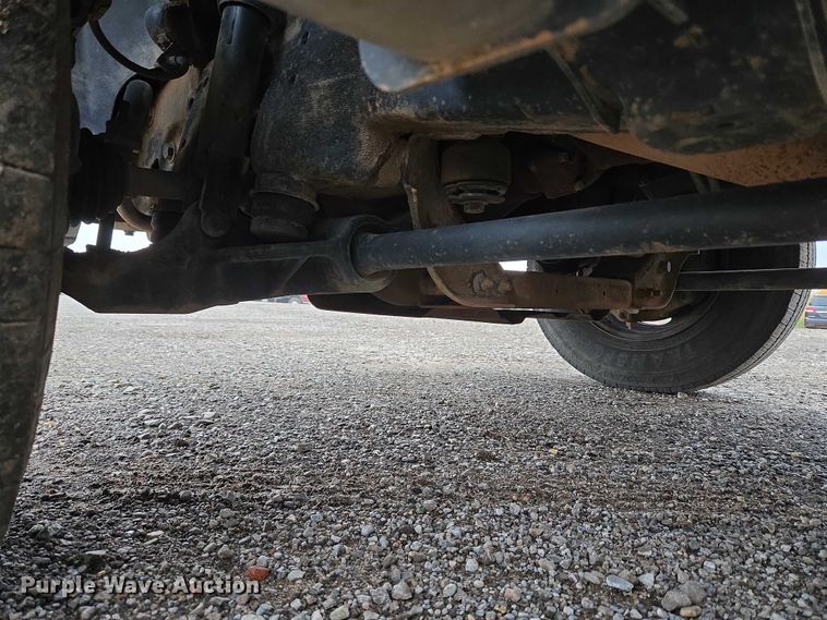 image for item EU3946 2013 Chevrolet Silverado 3500HD utility bed pickup truck