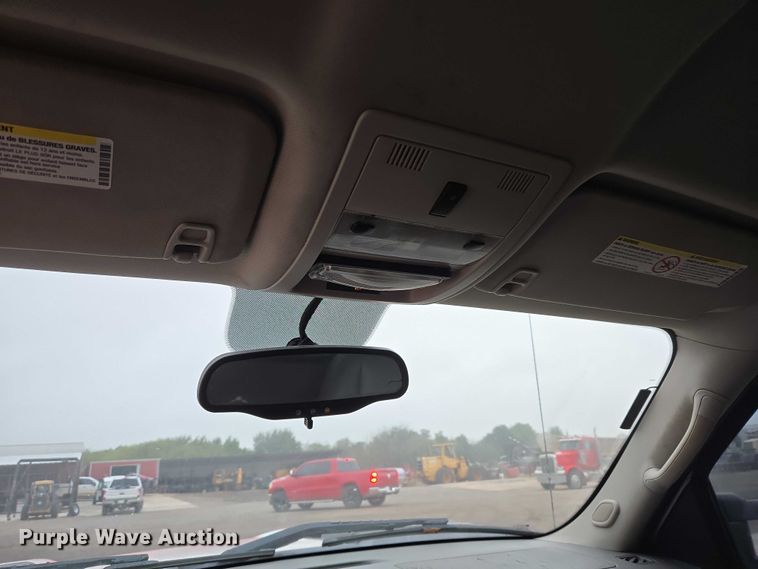 image for item EU3946 2013 Chevrolet Silverado 3500HD utility bed pickup truck