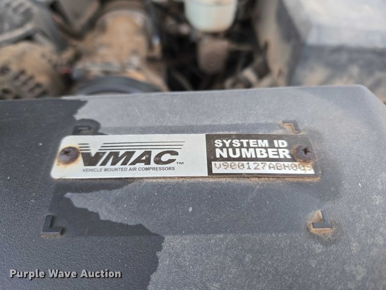 image for item EU3946 2013 Chevrolet Silverado 3500HD utility bed pickup truck