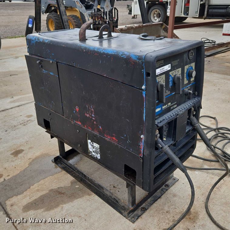 image for item EU3951 Miller Bobcat 250 welder/generator