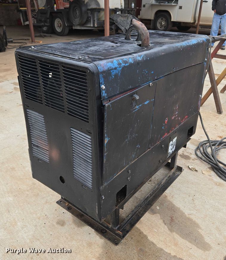 image for item EU3951 Miller Bobcat 250 welder/generator