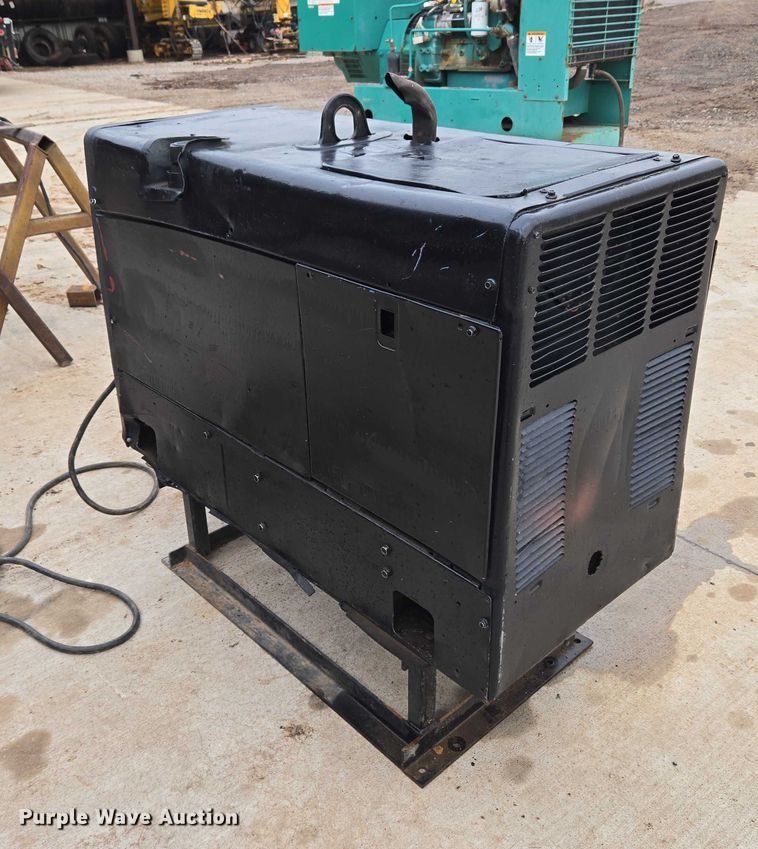 image for item EU3951 Miller Bobcat 250 welder/generator