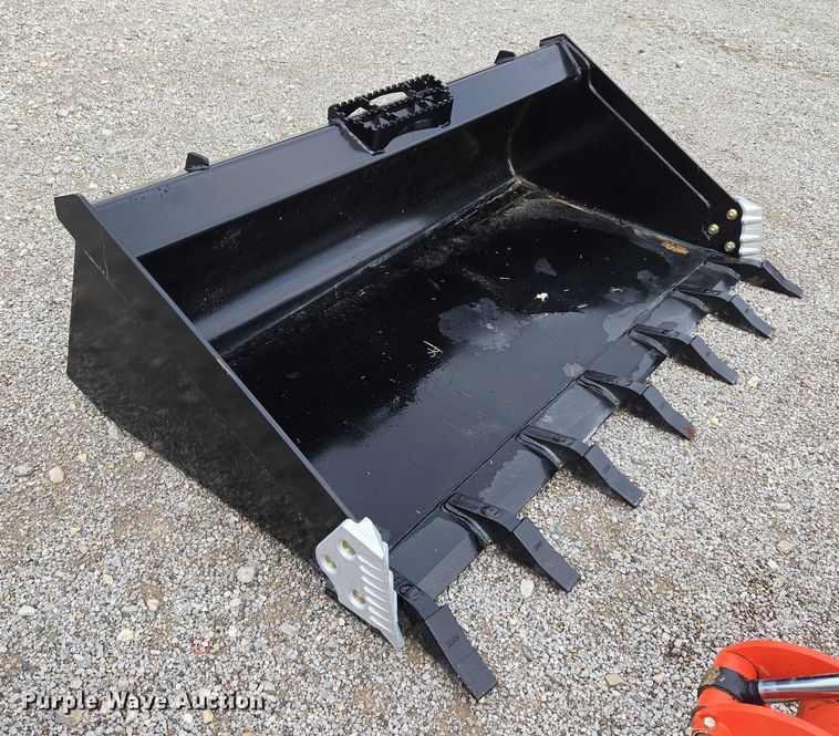 image for item EU3954 Land Pride HD68LLT skid steer bucket