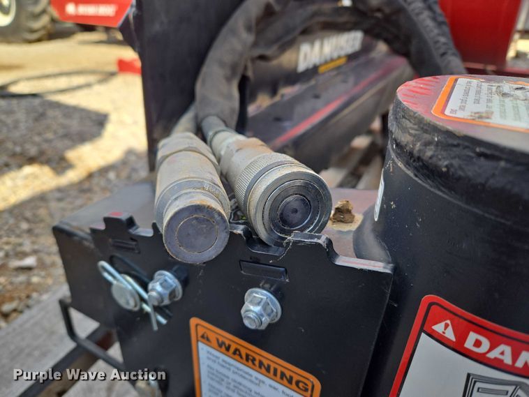 image for item EU3957 Danuser T3 Driver skid steer T-post driver