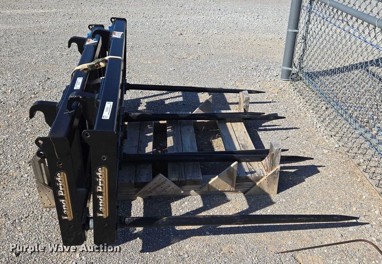 image for item EU3958 Land Pride BSE50 bale spear