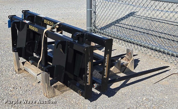 image for item EU3958 Land Pride BSE50 bale spear