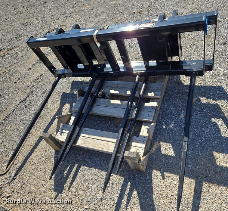 image for item EU3959 Land Pride BSE50 bale spear