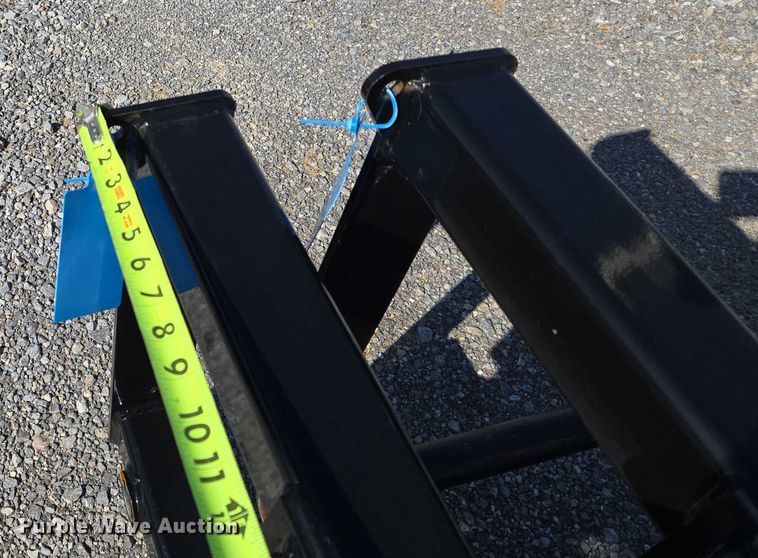 image for item EU3959 Land Pride BSE50 bale spear