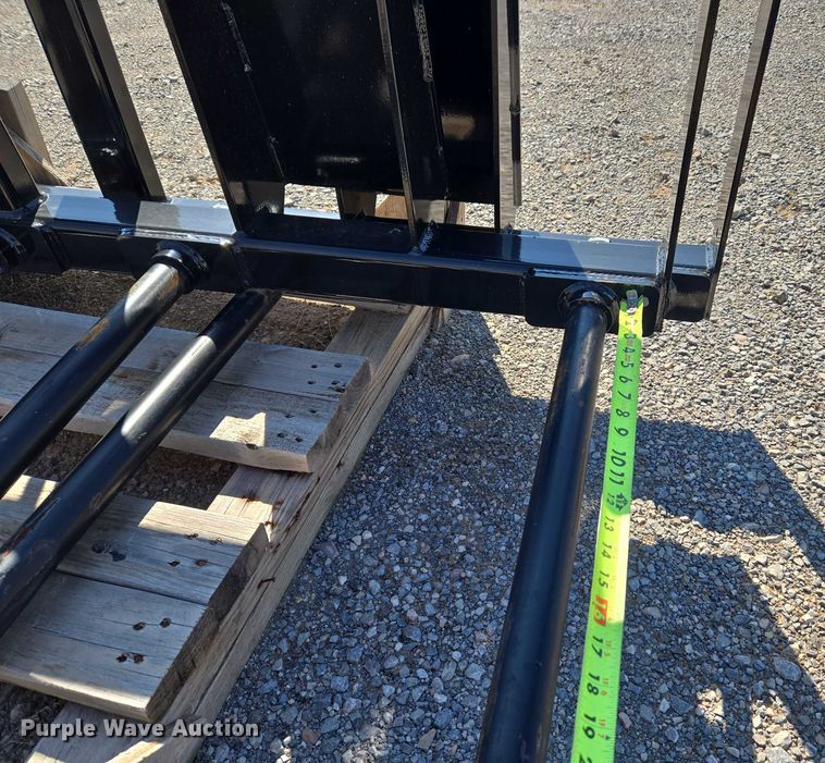 image for item EU3959 Land Pride BSE50 bale spear