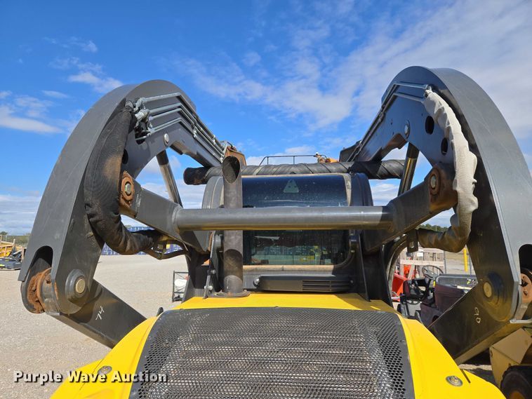 image for item EU3960 2012 New Holland L230 skid steer loader