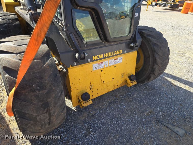 image for item EU3960 2012 New Holland L230 skid steer loader