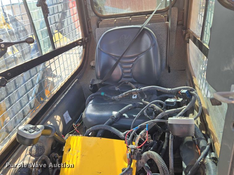 image for item EU3960 2012 New Holland L230 skid steer loader