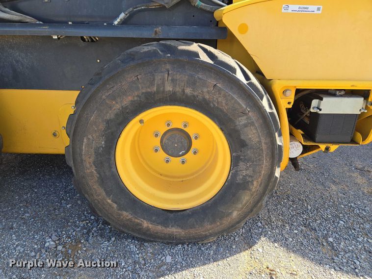 image for item EU3960 2012 New Holland L230 skid steer loader